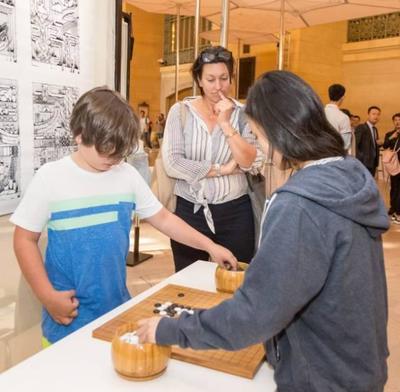 南京周 福中人文客廳上演南京特色文化秀，紐約城閃耀東方風情